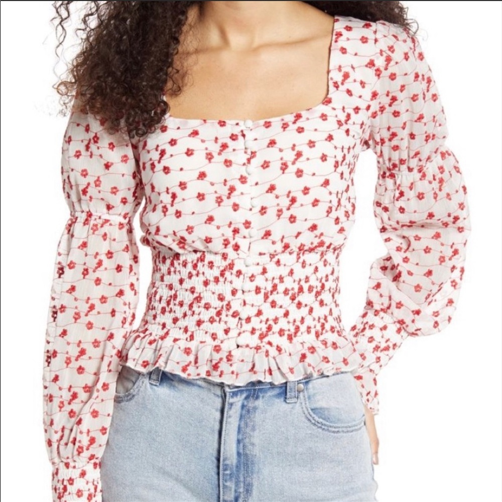 Woman’s Floral Top Medium
